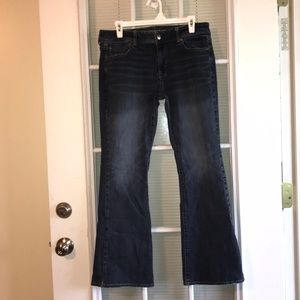 Kick boot cut. Regular length.